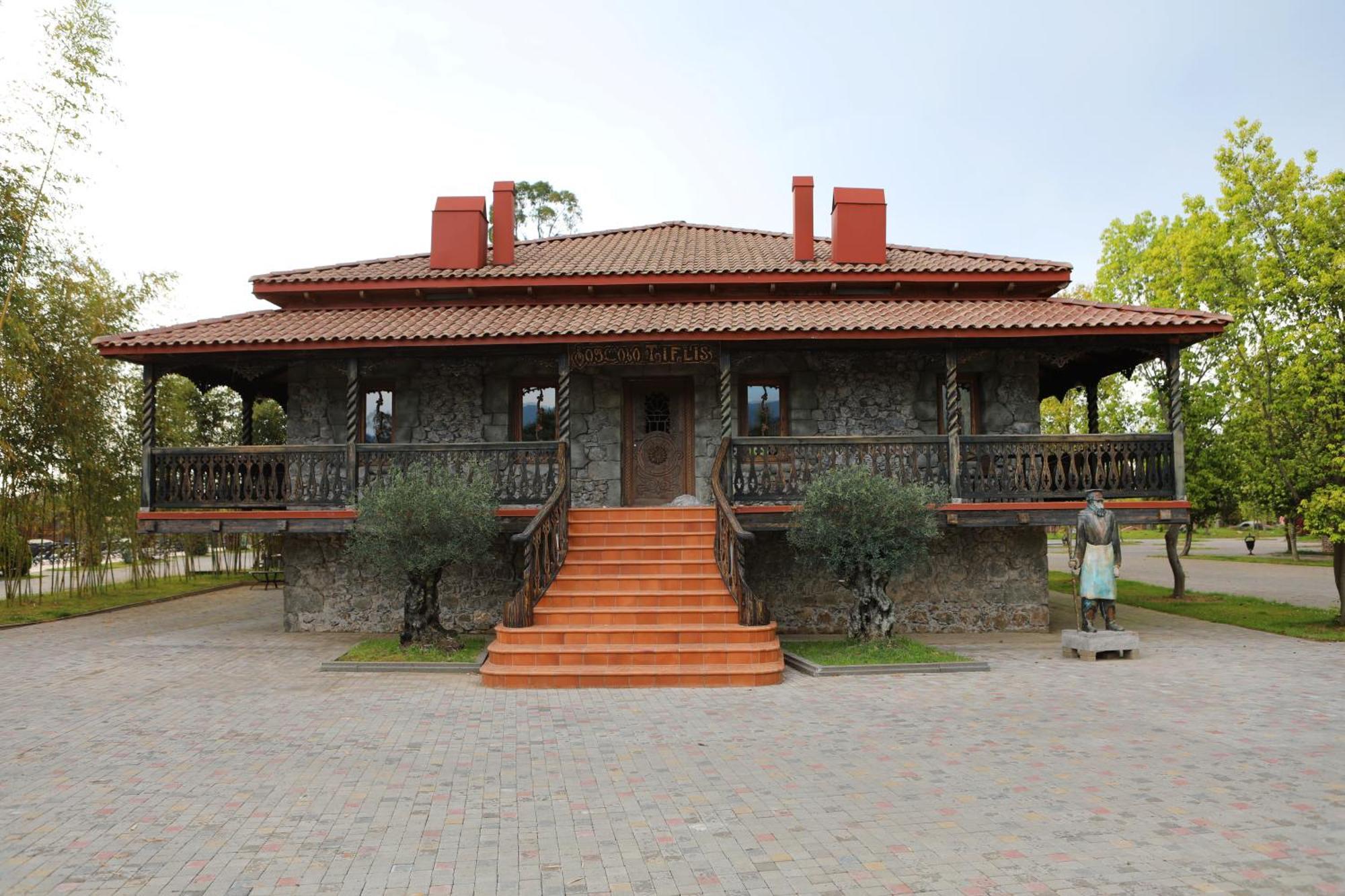 Hotel Chateau Kvirike Kobuleti Exterior photo