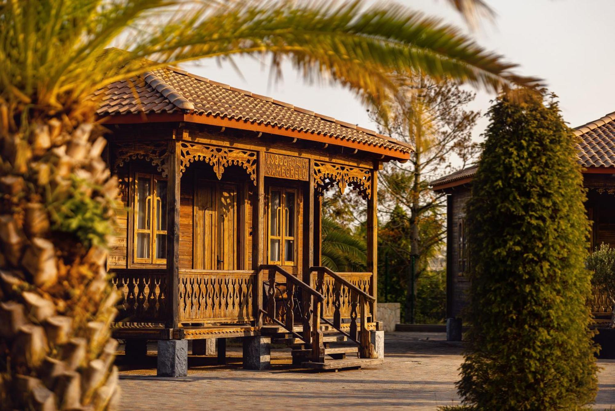 Hotel Chateau Kvirike Kobuleti Exterior photo